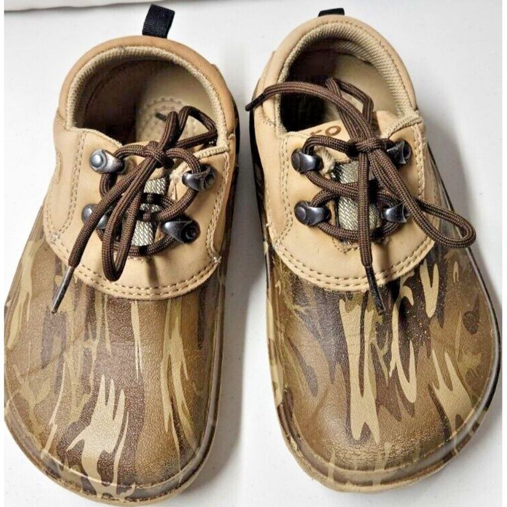 CROCS AXLE Leather rubber upper big kid Sz J M1/W3 Camo boat Lace tie shoes